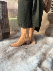 Yamba Suede Boots