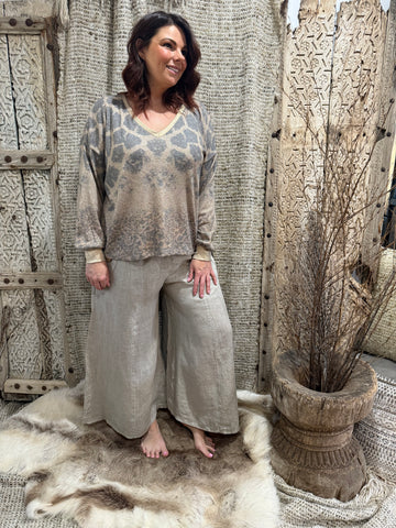Delila Top