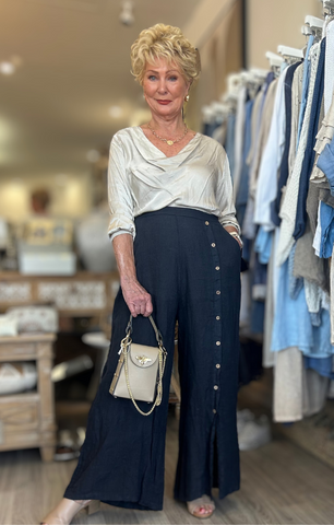 Bee - Leather Crossbody Bag
