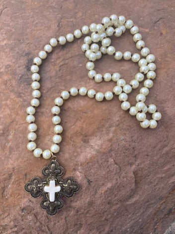 Jewellery - Necklace - Pearls and Cross