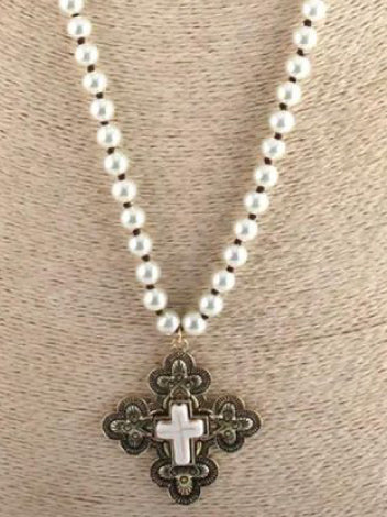 Jewellery - Necklace - Pearls and Cross