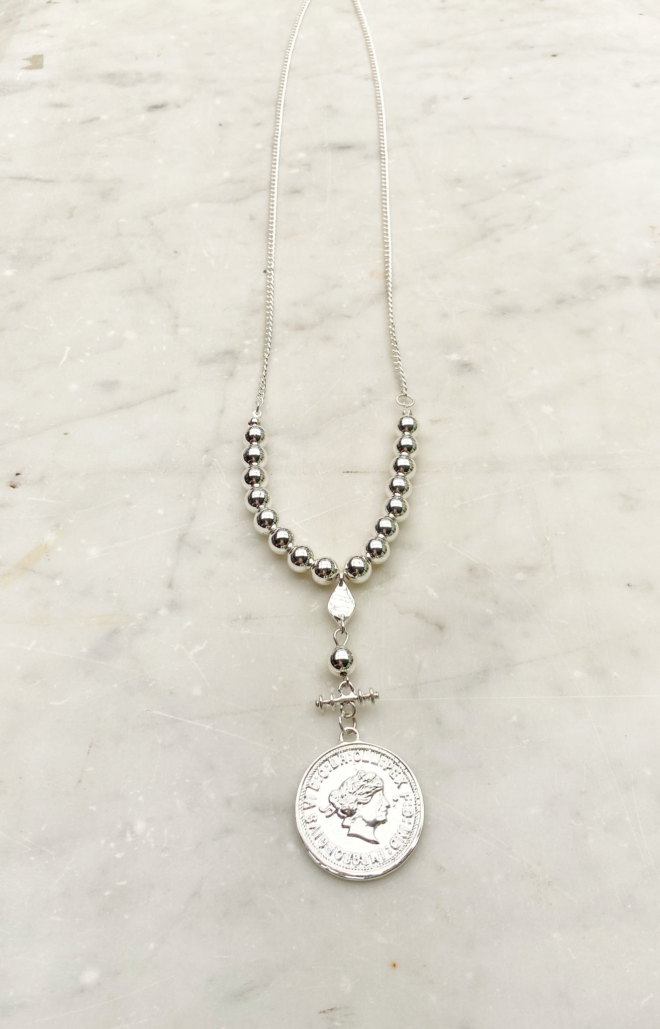 Jewellery - Necklace - Curb Ball Chain with Coin. Silver.