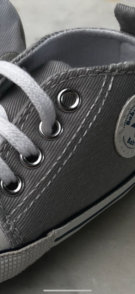 Gift Ideas - Baby Shoes - Sneaker. Grey.