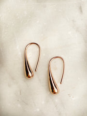 Jewellery - Earrings - Elegant Drop. Rose Gold.