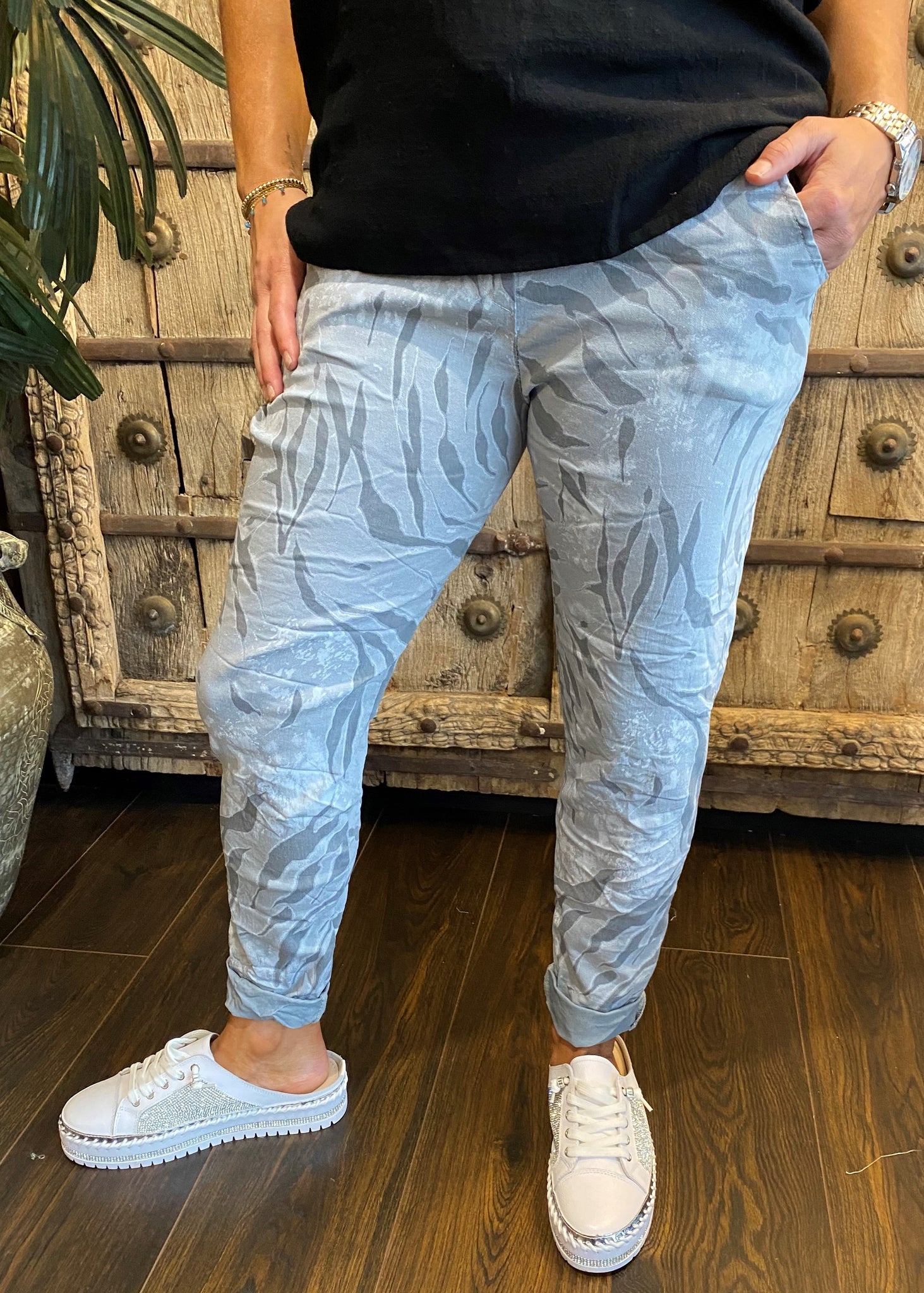 Larissa Pants